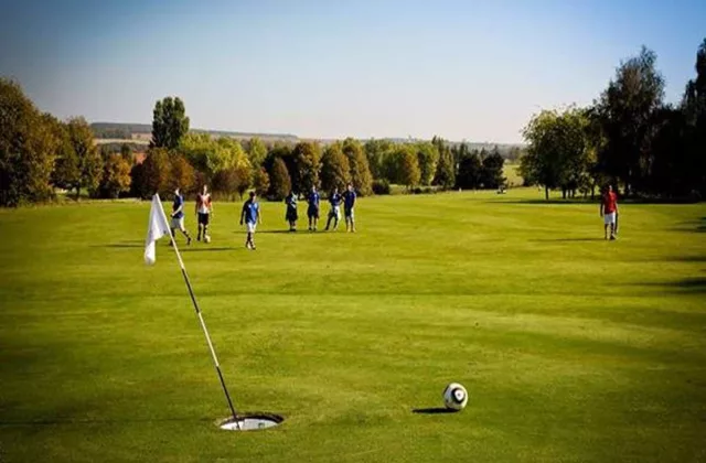 Location Foot Golf pour Evénementiel - Animation Foot Golf pour vos événements