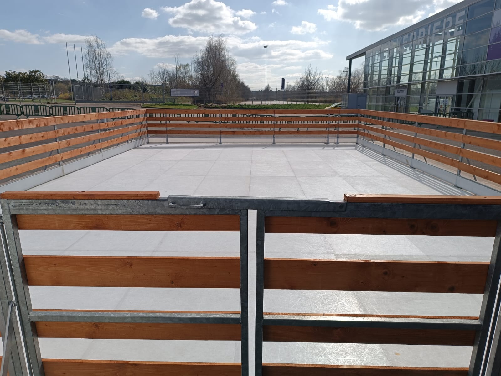 Patinoire synthétique