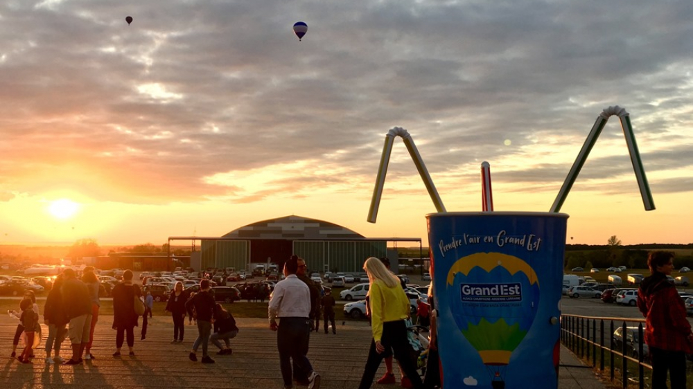 Animation fontaine à boisson géante