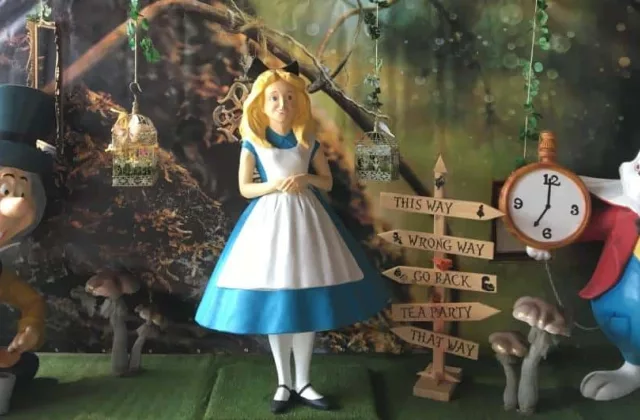 Location de décors Alice aux Pays des Merveilles