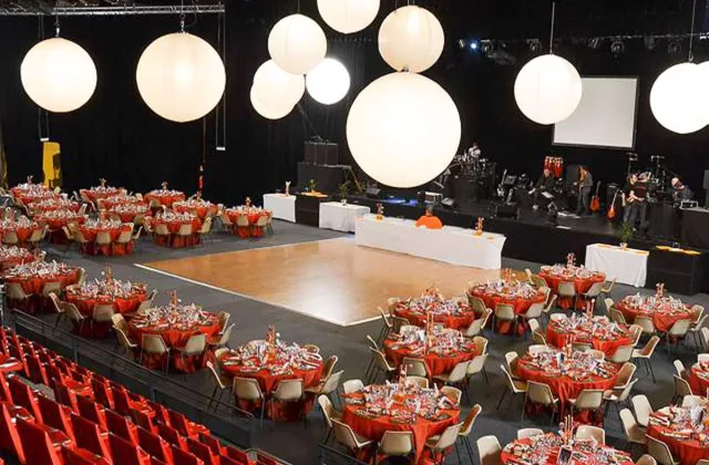 Décoration Evénementielle Ballons Lumineux : Location décor Ballons éclairants pour événements