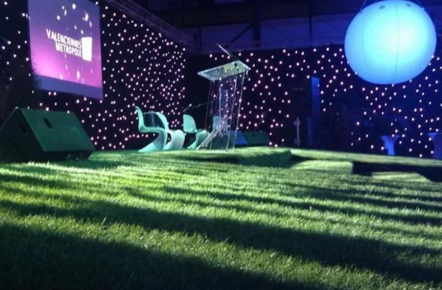 Décoration Evénementielle : Revêtements de Sols Naturels, Gazon, écorces, sable